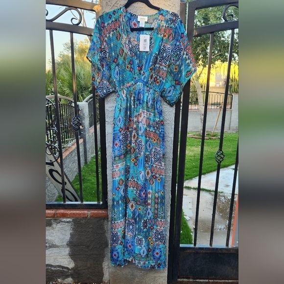 Neiman Marcus Exclusive Kaftan Maxi Dress - Picture 2 of 6